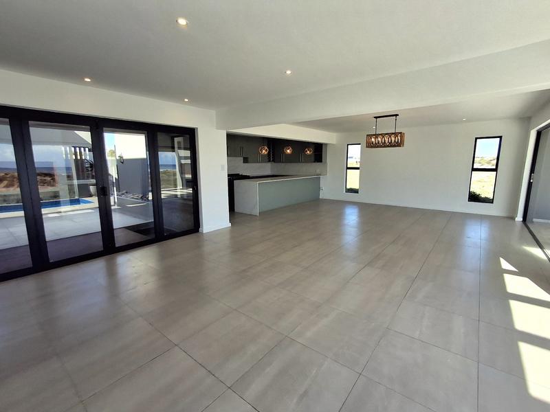 5 Bedroom Property for Sale in Cape St Martin Private Reserve Western Cape